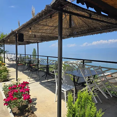 Belvedere Hotel 2*