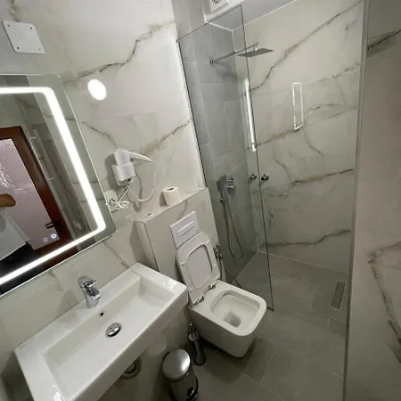 Hotell Belvedere Pogradec