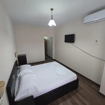 Belvedere Hotel 2*